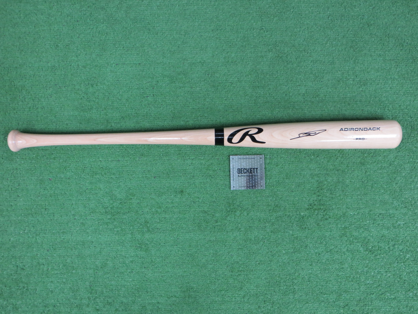 SEBASTIAN WALCOTT TEXAS RANGERS SIGNED BLONDE RAWLINGS BASEBALL BAT BAS