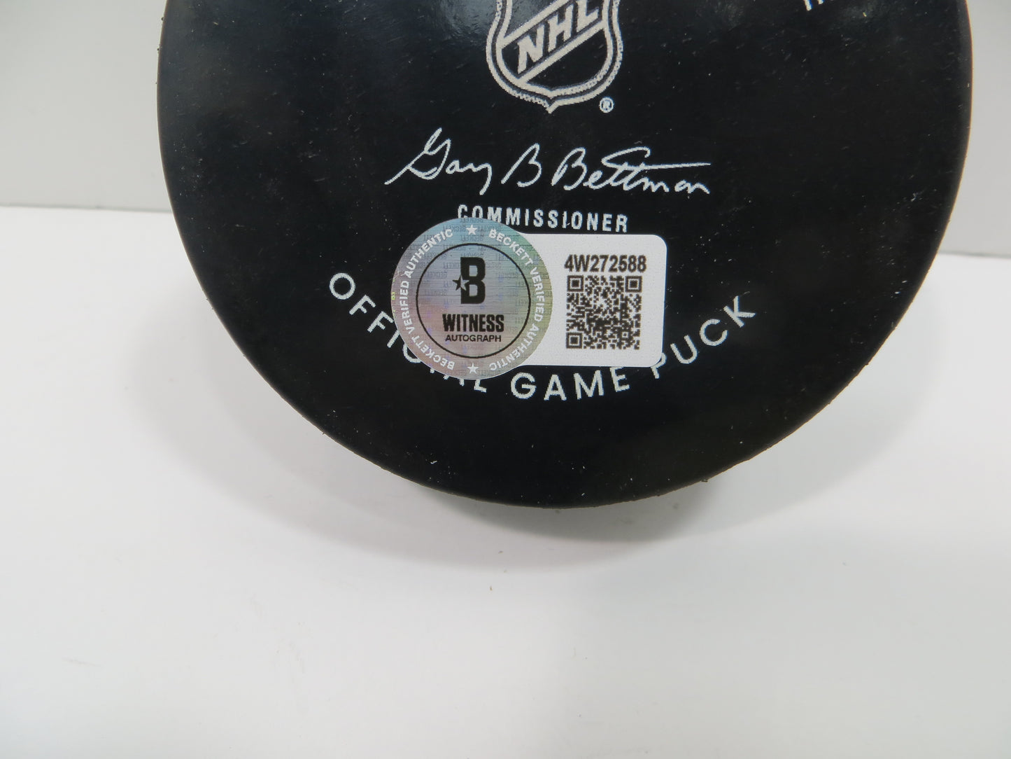 MIKE MODANO DALLAS STARS SIGNED AUTHENTIC OFFICIAL HOCKEY PUCK BAS COA