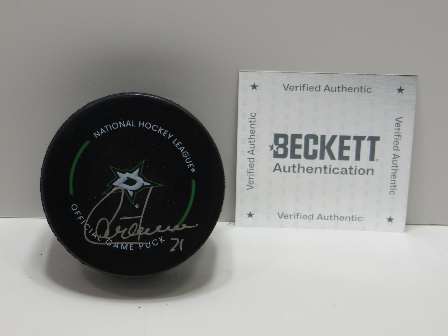 GUY CARBONNEAU DALLAS STARS SIGNED Official NHL Game PUCK BAS COA