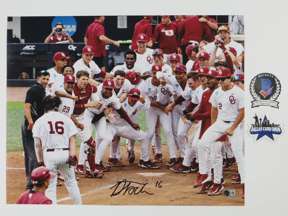 DAYTON TOCKEY OKLAHOMA OU SOONERS SIGNED 16x20 Walk Off BAS