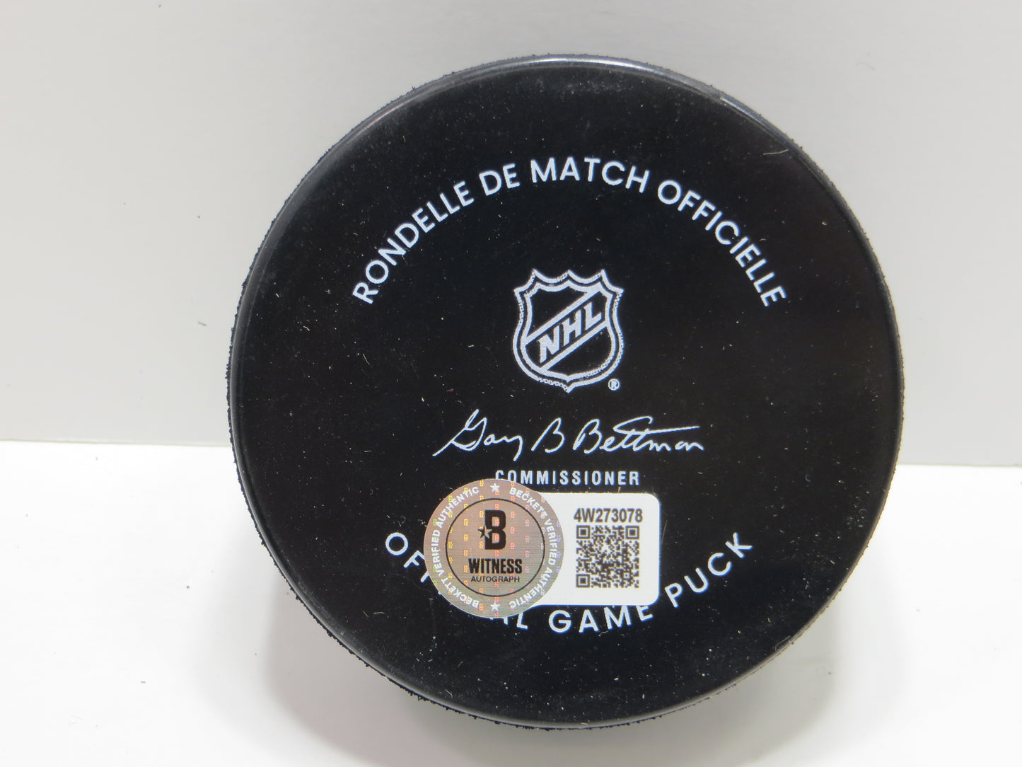 GUY CARBONNEAU DALLAS STARS SIGNED Official NHL Game PUCK BAS COA