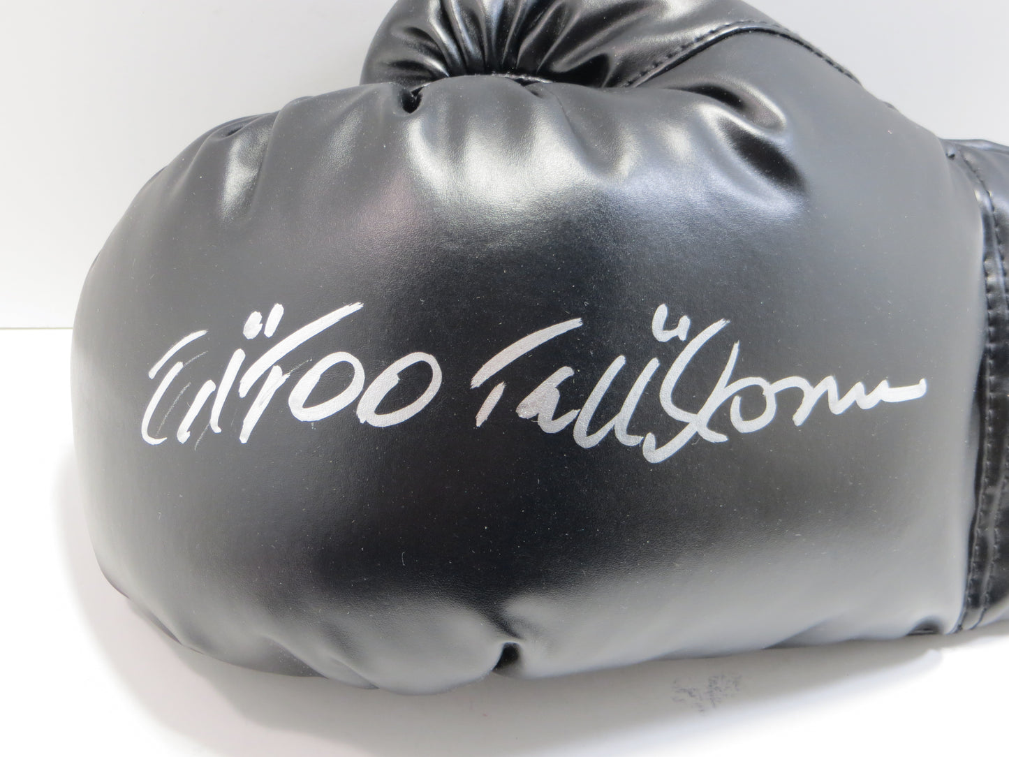 ED TOO TALL JONES SIGNED LEFT BLACK BOXING GLOVE Dallas Cowboys BAS COA
