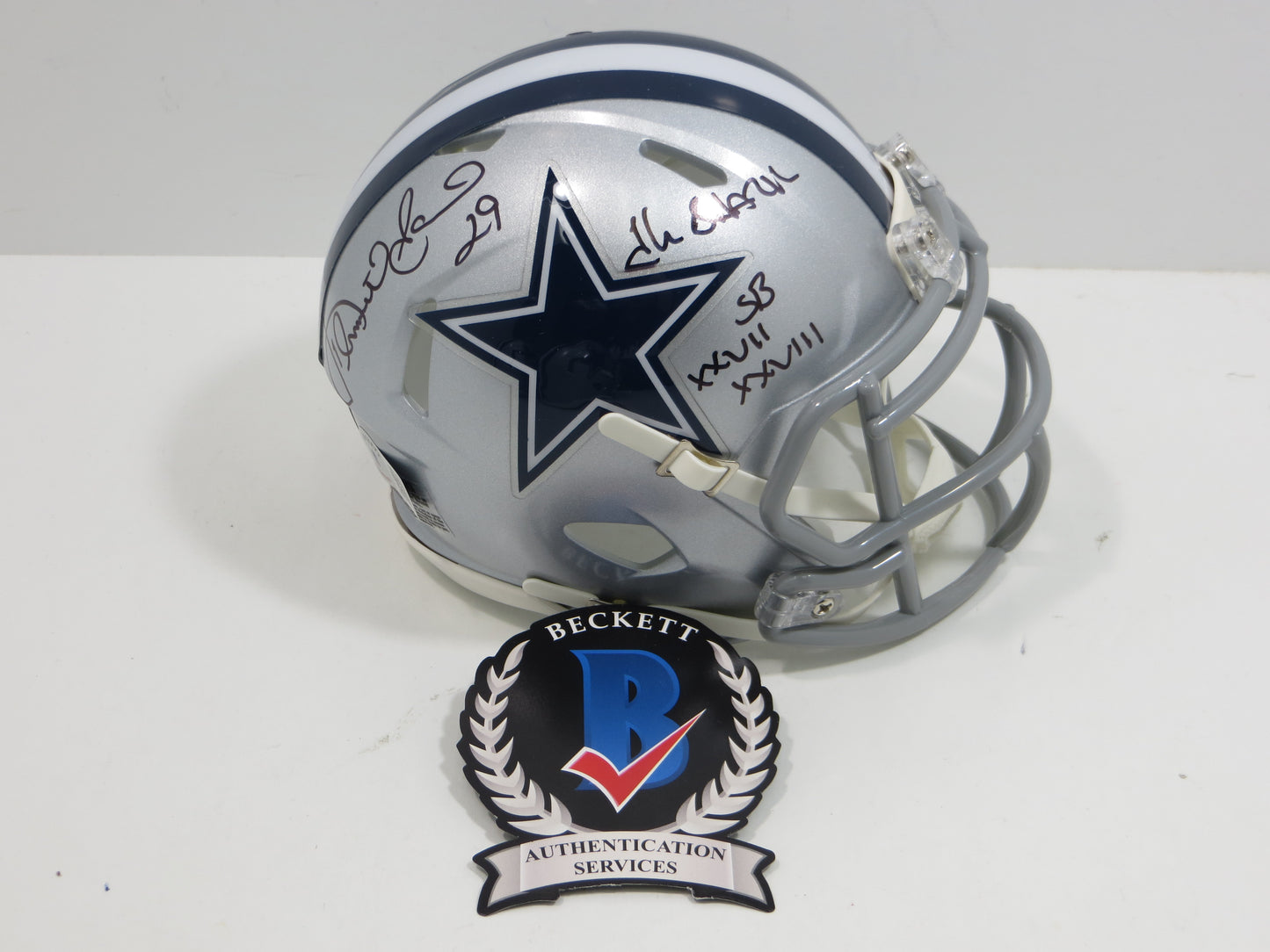 KENNETH KENNY GANT DALLAS COWBOYS SIGNED Riddell MINI HELMET w/Shark BAS