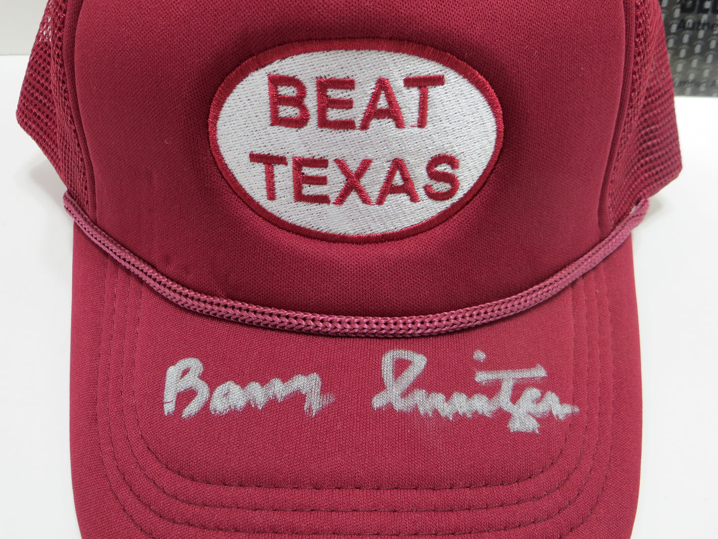 BARRY SWITZER OKLAHOMA OU SOONERS SIGNED ICONIC BEAT TEXAS HAT BAS COA