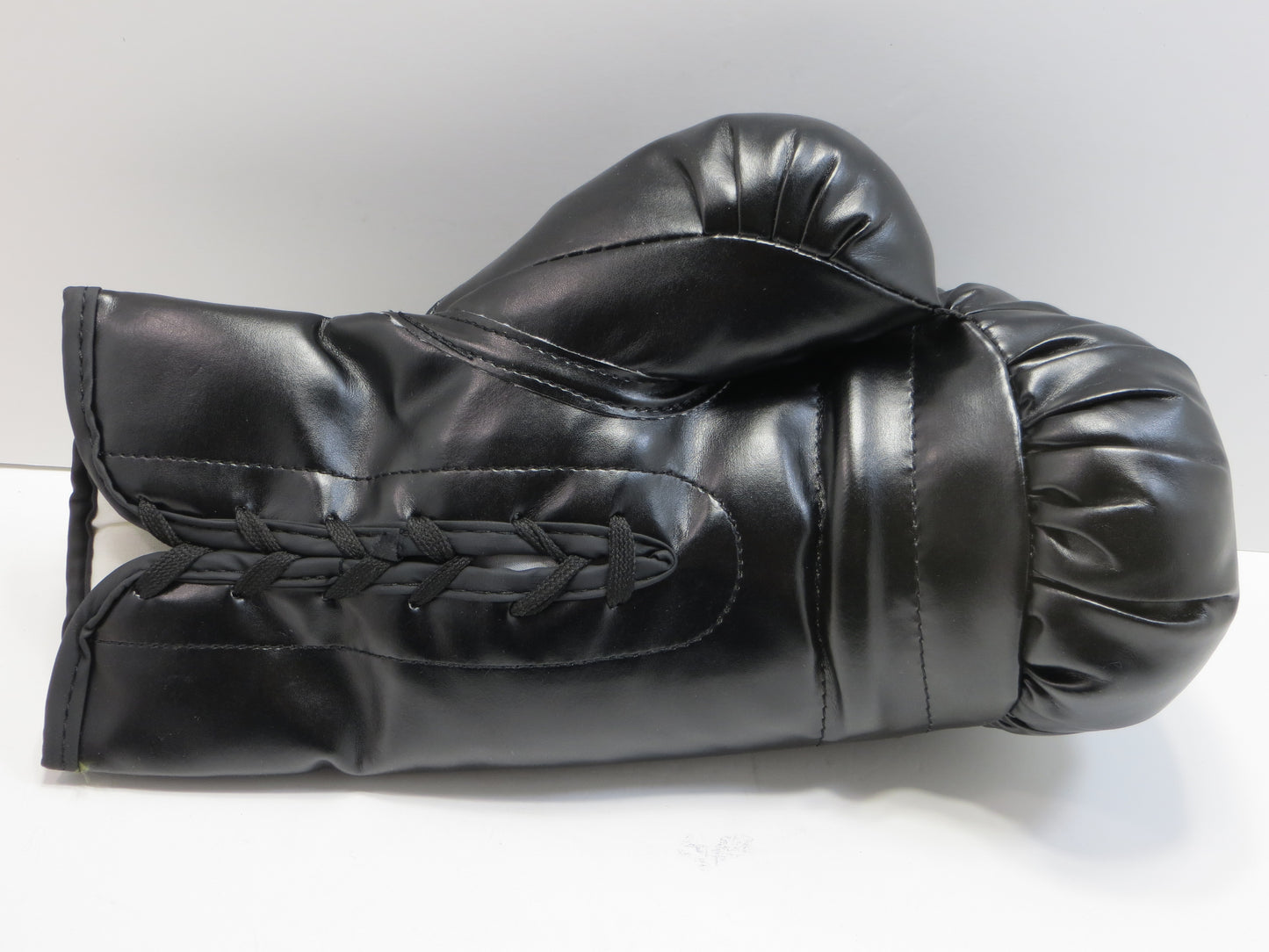 ED TOO TALL JONES SIGNED LEFT BLACK BOXING GLOVE Dallas Cowboys BAS COA