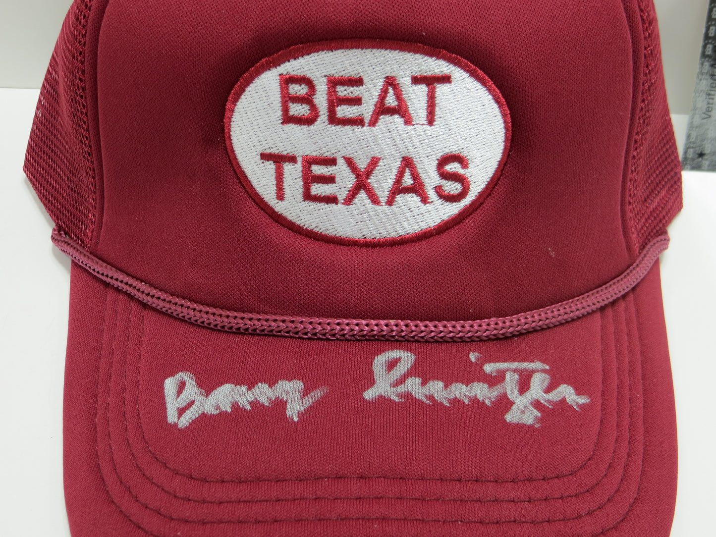 BARRY SWITZER OKLAHOMA OU SOONERS SIGNED ICONIC BEAT TEXAS HAT BAS COA