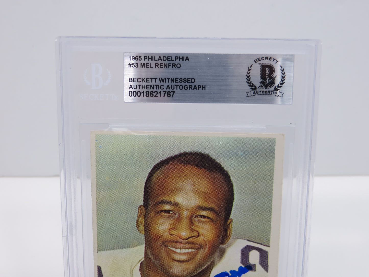 MEL RENFRO DALLAS COWBOYS SIGNED 1965 Philadelphia #53 BGS BAS Rookie
