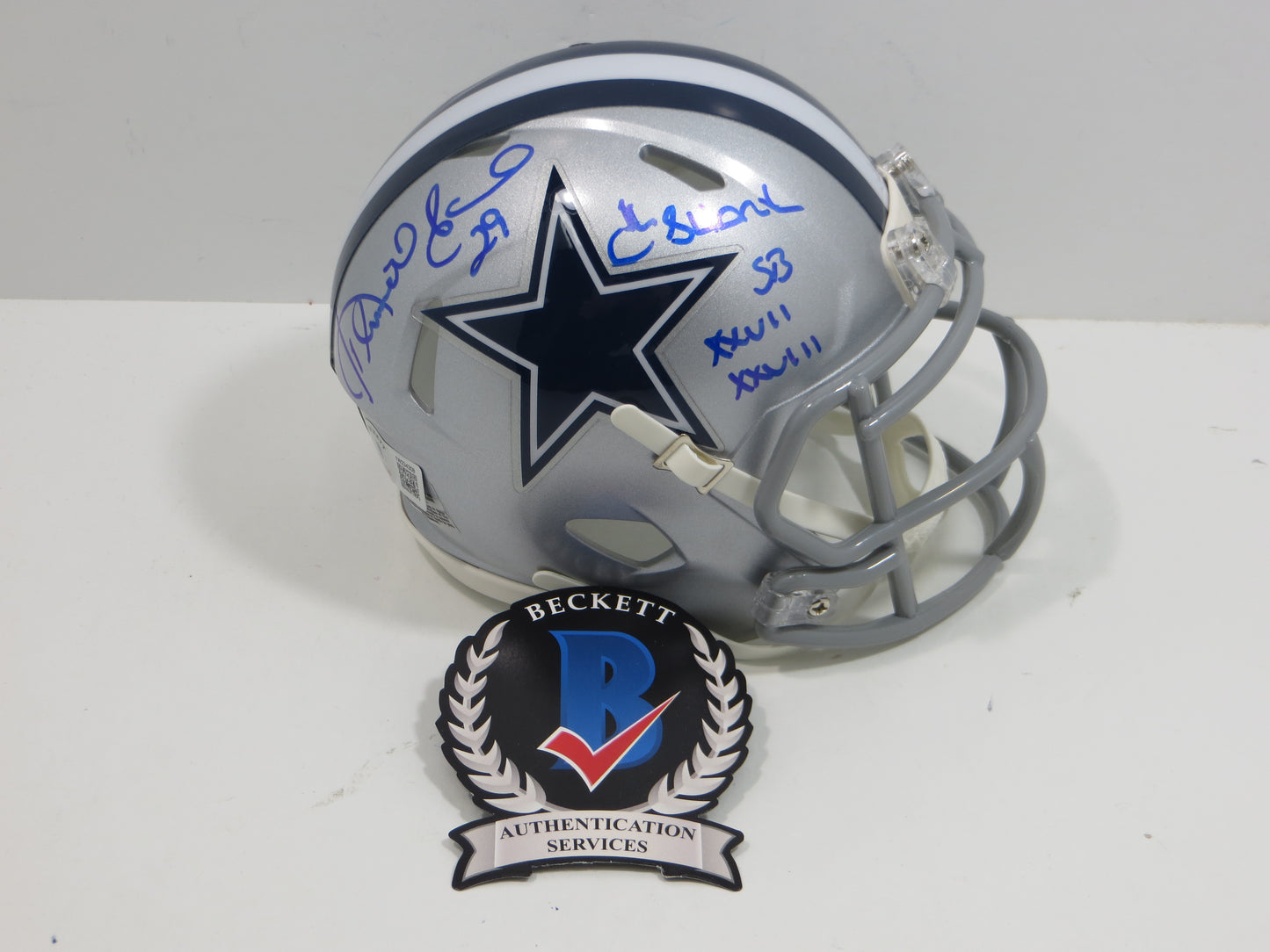 KENNETH KENNY GANT DALLAS COWBOYS SIGNED Riddell MINI HELMET w/Shark BAS