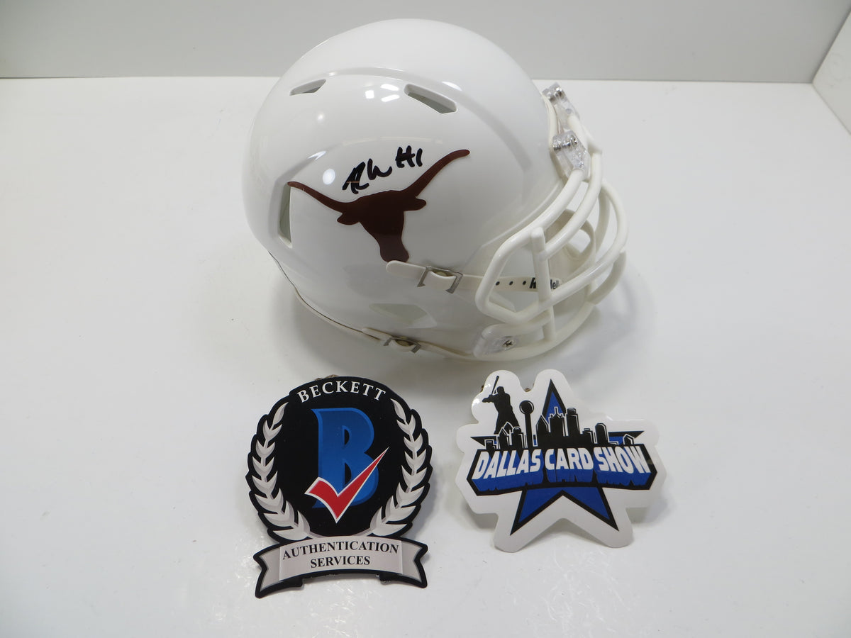 RYAN WINGO TEXAS LONGHORNS SIGNED Riddell MINI HELMET BAS