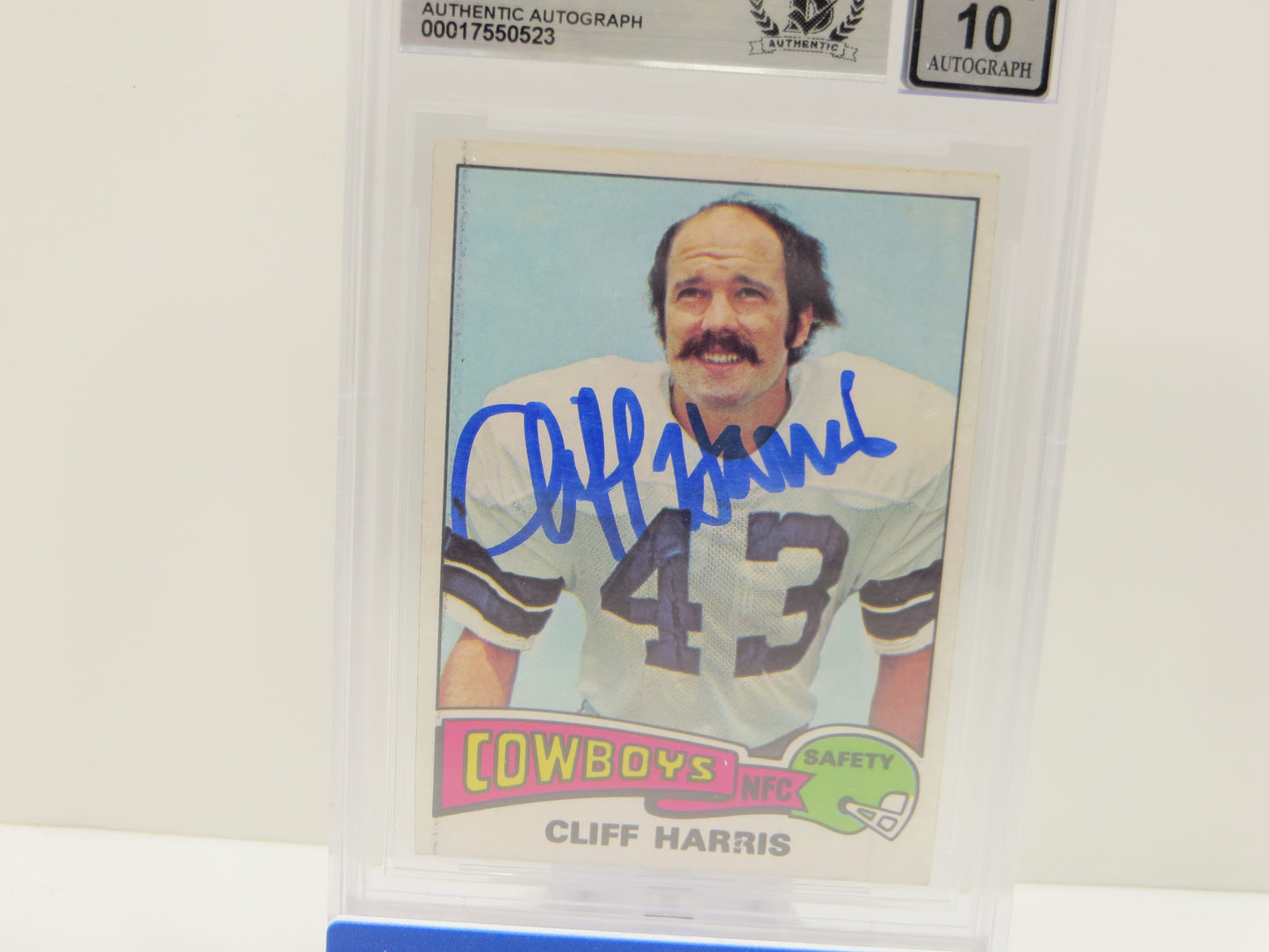 CLIFF HARRIS SIGNED 1975 TOPPS #490 DALLAS COWBOYS BGS BAS SLAB AUTO 10