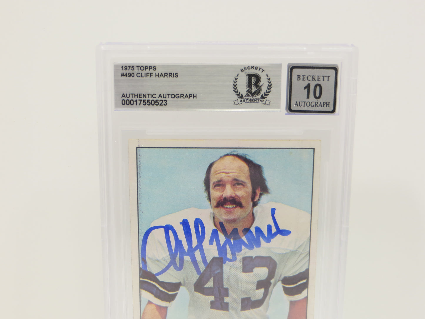 CLIFF HARRIS SIGNED 1975 TOPPS #490 DALLAS COWBOYS BGS BAS SLAB AUTO 10