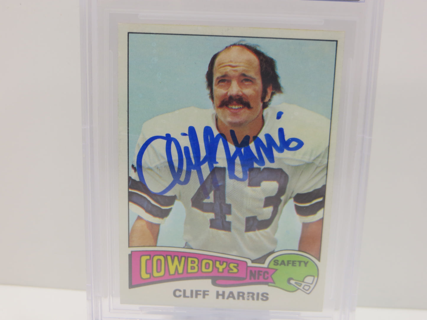 CLIFF HARRIS SIGNED 1975 TOPPS #490 DALLAS COWBOYS BGS BAS SLAB AUTO 10