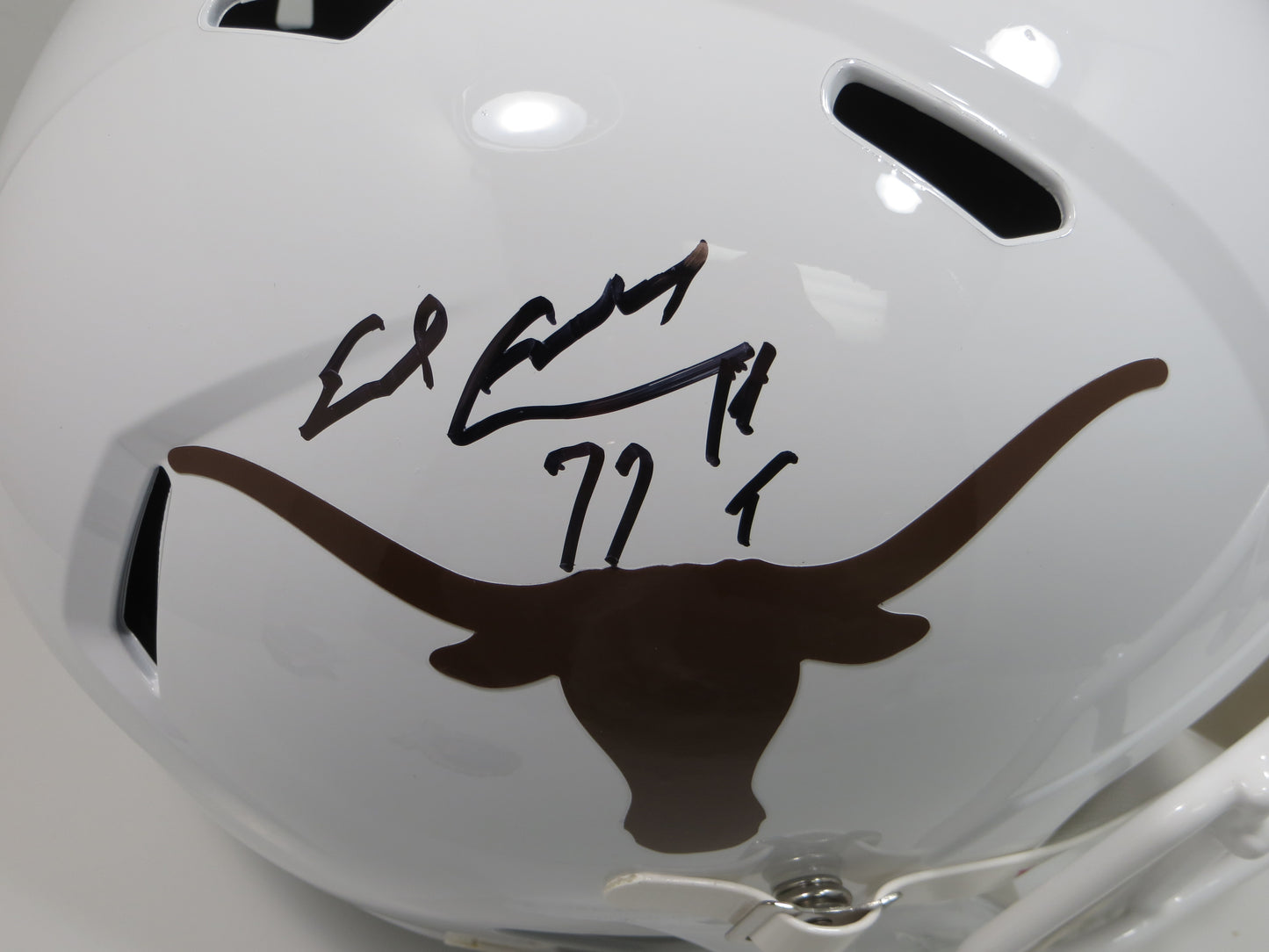 EARL CAMPBELL TEXAS UT LONGHORNS SIGNED Fullsize HELMET UT LONGHORNS BAS
