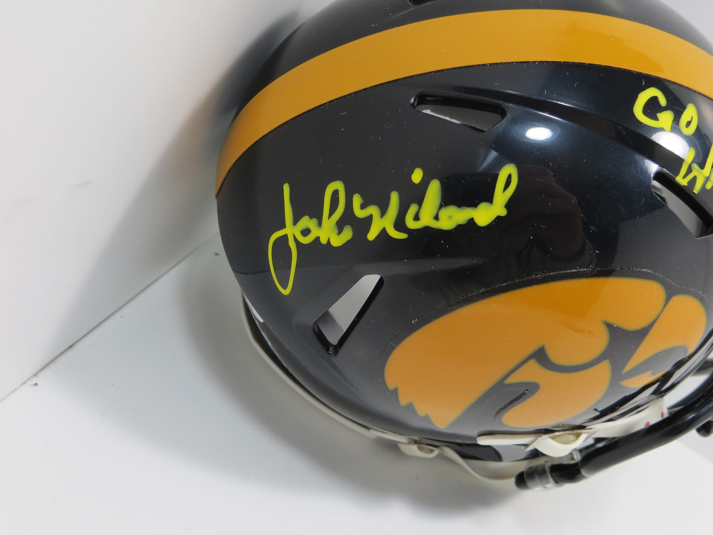 JOHN NILAND IOWA HAWKEYES SIGNED RIDDELL MINI HELMET w/GO HAWKEYES JSA COA