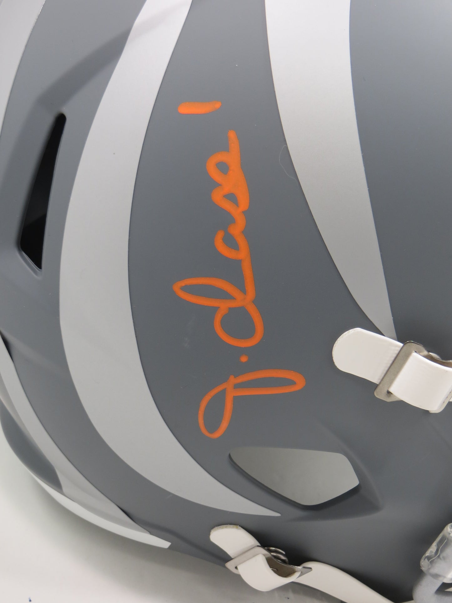 JA'MARR CHASE SIGNED CINCINNATI BENGALS RIDDELL SLATE FULL SIZE HELMET BAS