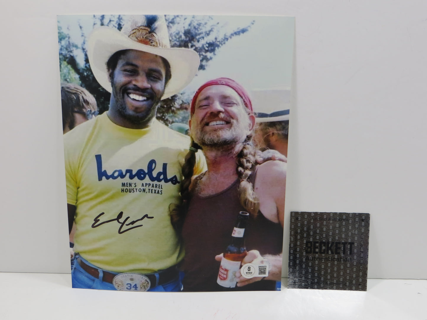 EARL CAMPBELL Texas Longhorns Houston Oilers SIGNED 8x10 PHOTO w/ Willie Nelson BAS