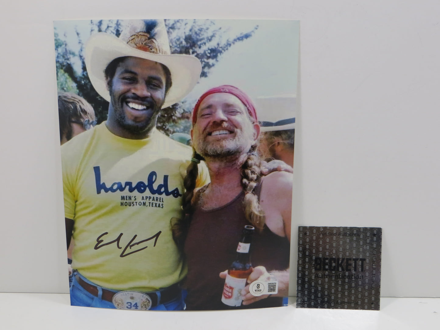 EARL CAMPBELL Texas Longhorns Houston Oilers SIGNED 8x10 PHOTO w/ Willie Nelson BAS