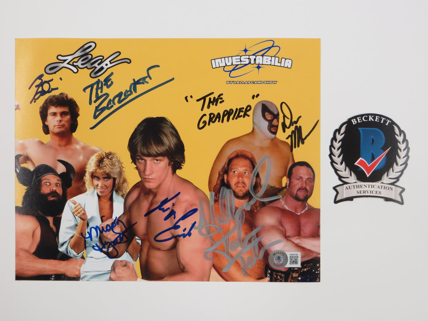 INVESTABILIA by the DALLAS CARD SHOW SIGNED 8x10 Yellow PHOTO Von Erich +MORE BAS