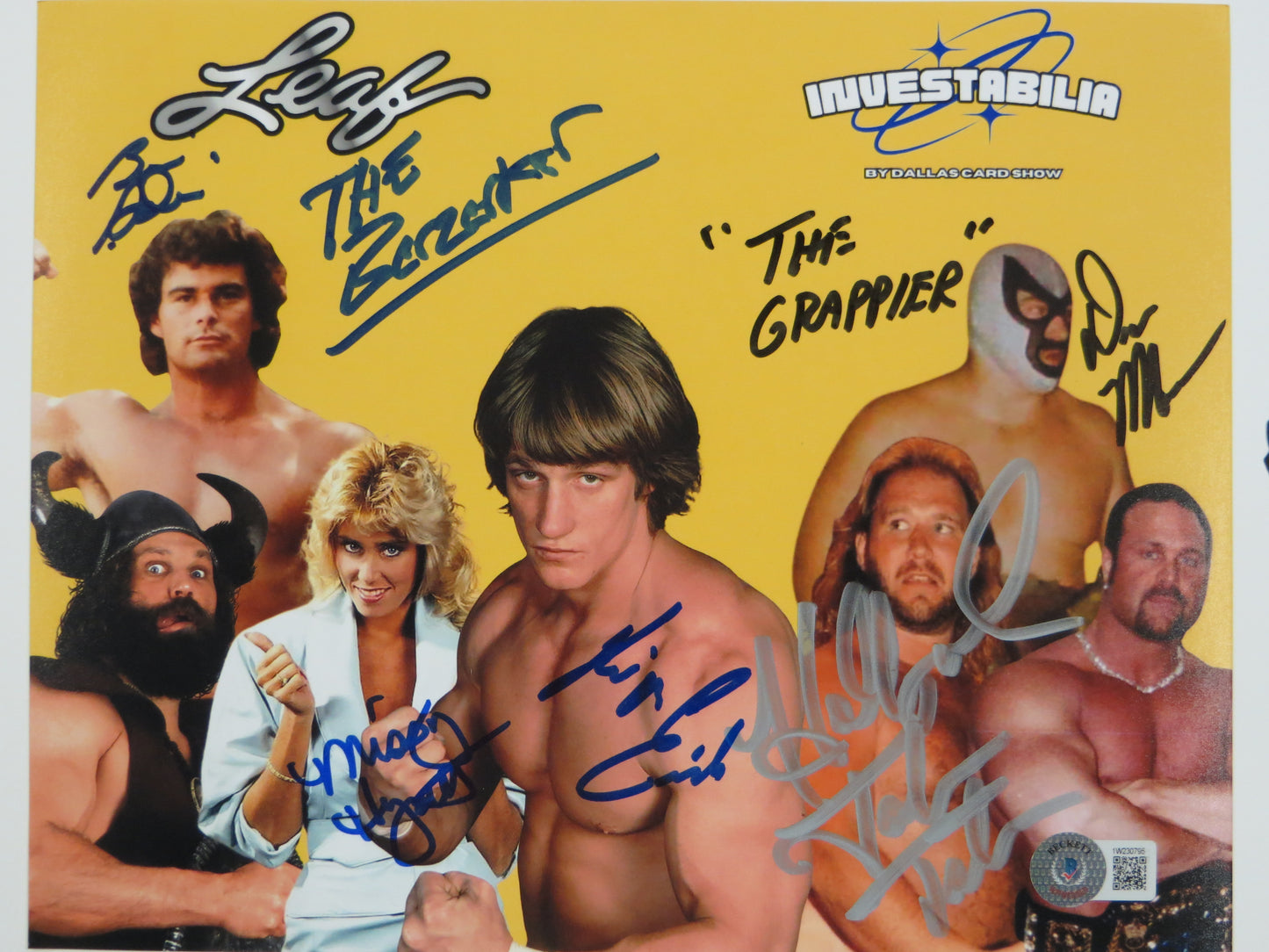 INVESTABILIA by the DALLAS CARD SHOW SIGNED 8x10 Yellow PHOTO Von Erich +MORE BAS