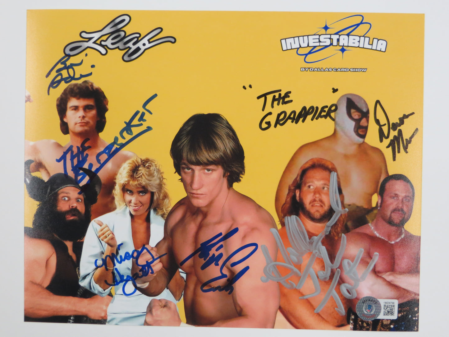 INVESTABILIA by the DALLAS CARD SHOW SIGNED 8x10 Yellow PHOTO Von Erich +MORE BAS