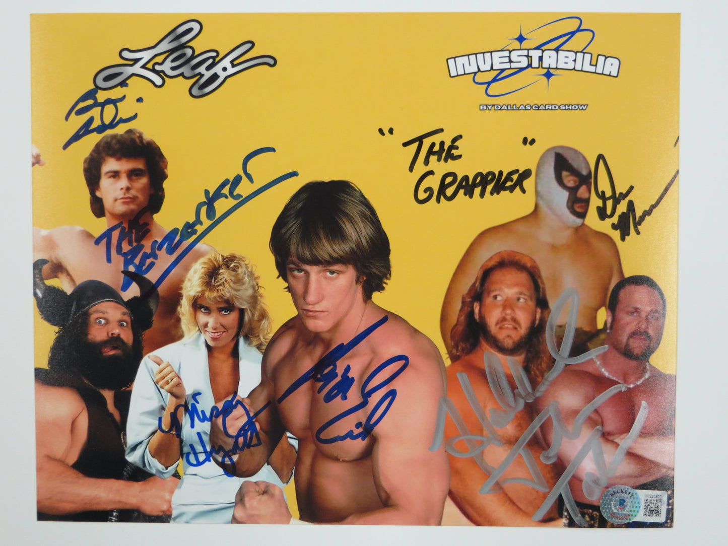 INVESTABILIA by the DALLAS CARD SHOW SIGNED 8x10 Yellow PHOTO Von Erich +MORE BAS