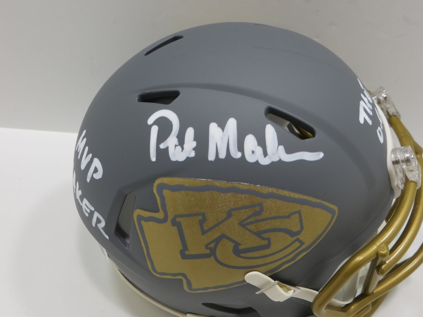 PAT PATRICK MAHOMES SR. KANSAS CITY CHIEFS SIGNED SLATE HELMET w/THE OG BAS