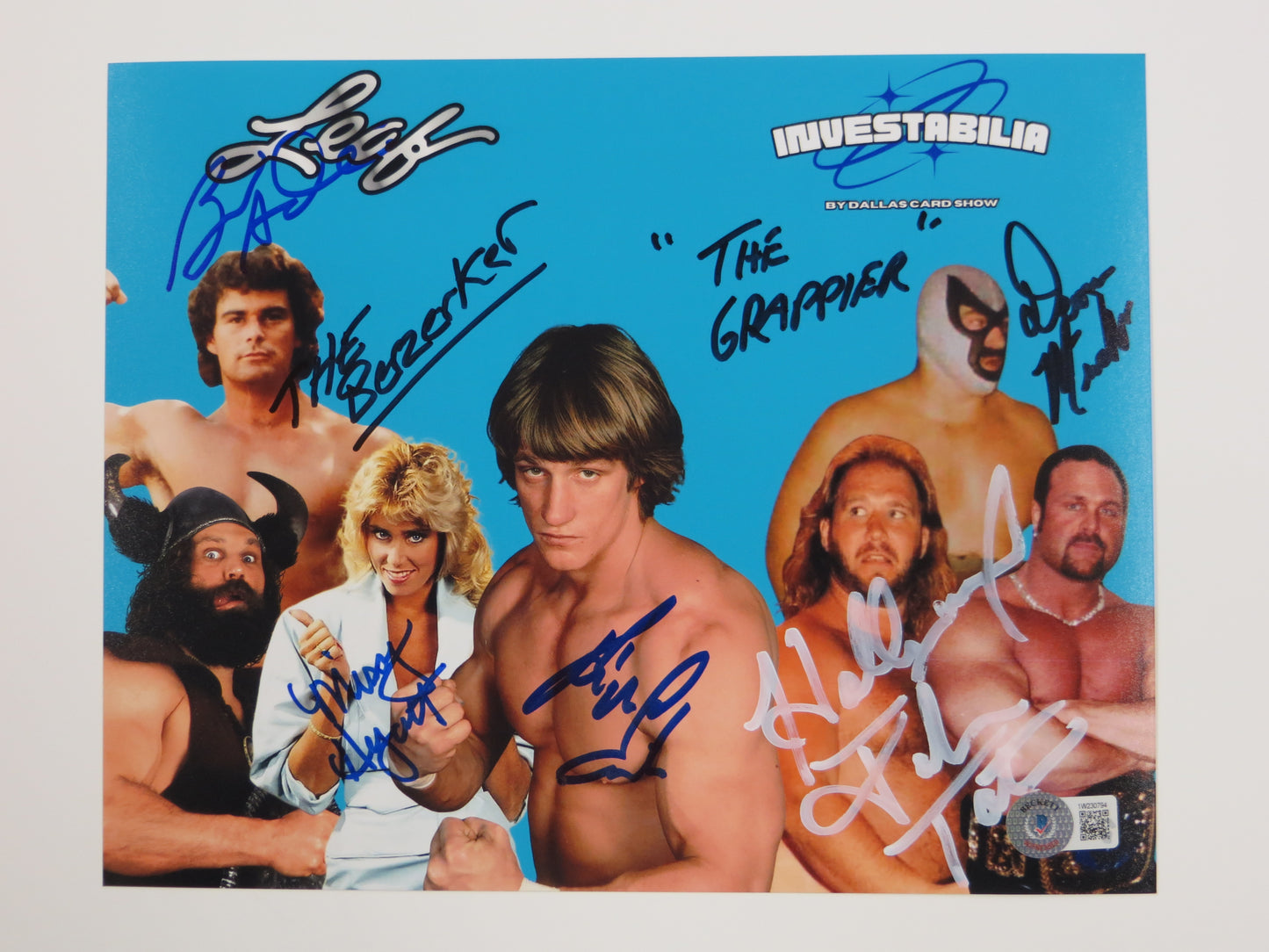 INVESTABILIA by the DALLAS CARD SHOW SIGNED 8x10 Blue PHOTO Von Erich +MORE BAS