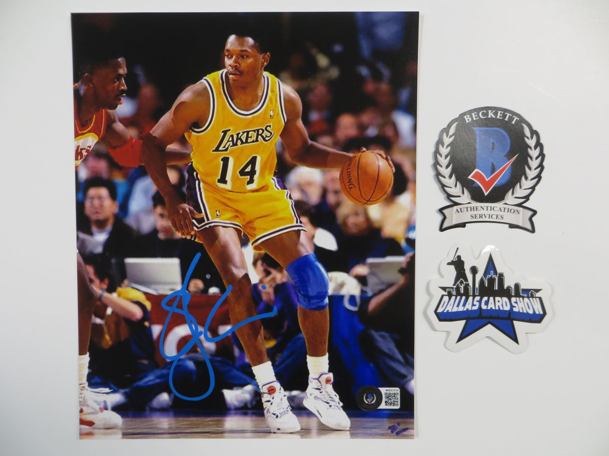 SAM PERKINS LA LAKERS SIGNED 8x10 PHOTO w/Big Smooth BAS