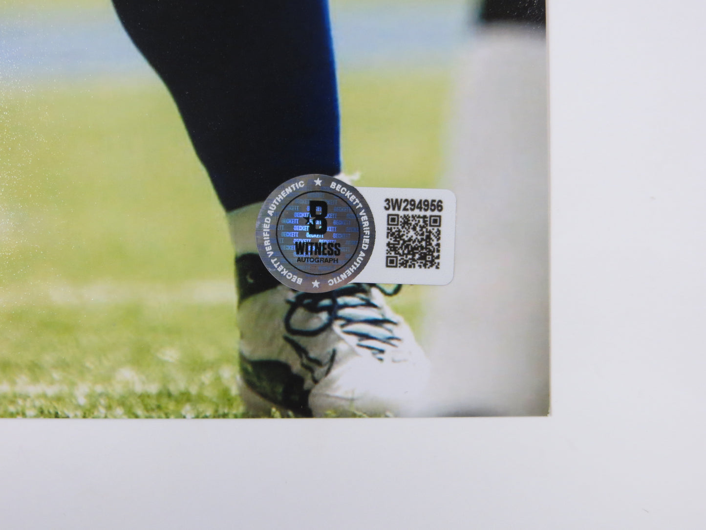 DAT NGUYEN DALLAS COWBOYS SIGNED 8x10 PHOTO Texas A&M Aggies FOCUSED BAS