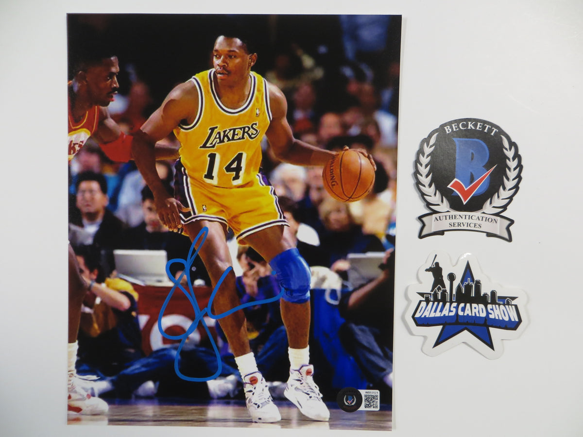 SAM PERKINS LA LAKERS SIGNED 8x10 PHOTO w/Big Smooth BAS