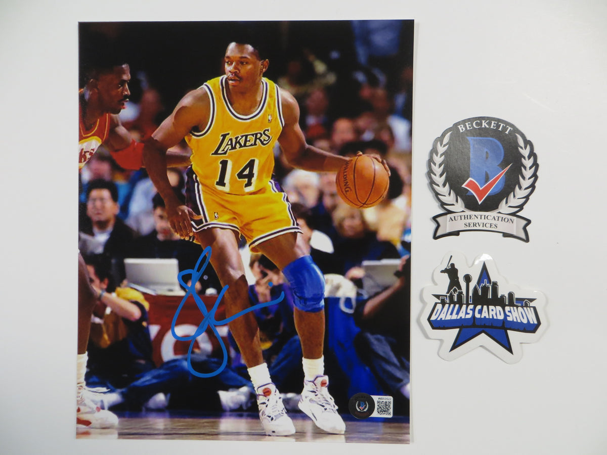 SAM PERKINS LA LAKERS SIGNED 8x10 PHOTO w/Big Smooth BAS