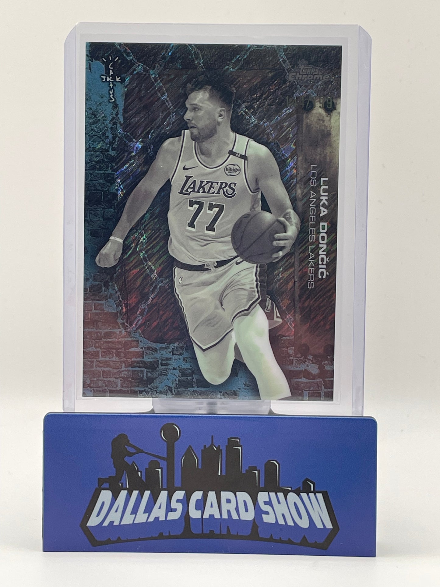 2025-26 Topps Chrome Cactus Jack #47 Luka Doncic Aqua Shimmer /199