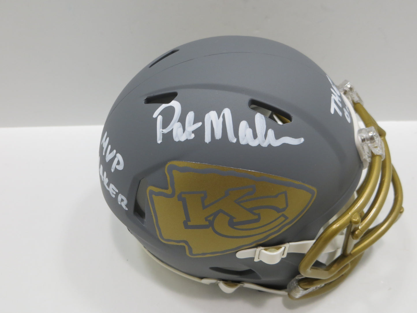 PAT PATRICK MAHOMES SR. KANSAS CITY CHIEFS SIGNED SLATE HELMET w/THE OG BAS