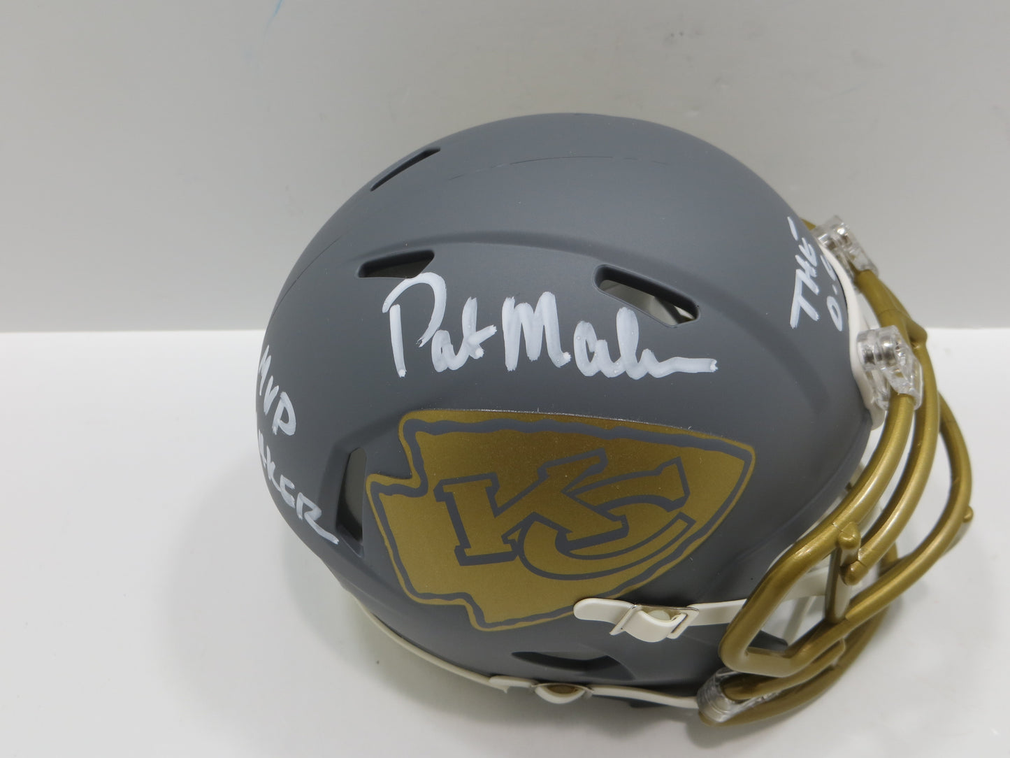 PAT PATRICK MAHOMES SR. KANSAS CITY CHIEFS SIGNED SLATE HELMET w/THE OG BAS