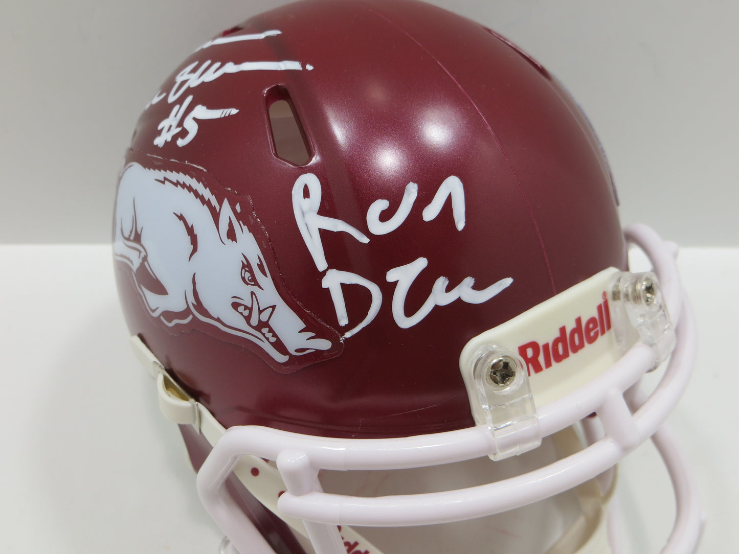 DARREN McFADDEN SIGNED ARKANSAS RAZORBACKS Riddell MINI HELMET wRunDMC BAS