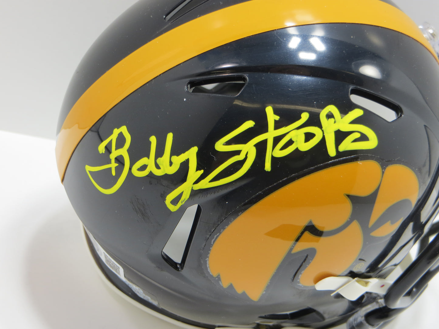 BOB STOOPS SIGNED IOWA HAWKEYES MINI HELMET OU Sooners BAS COA