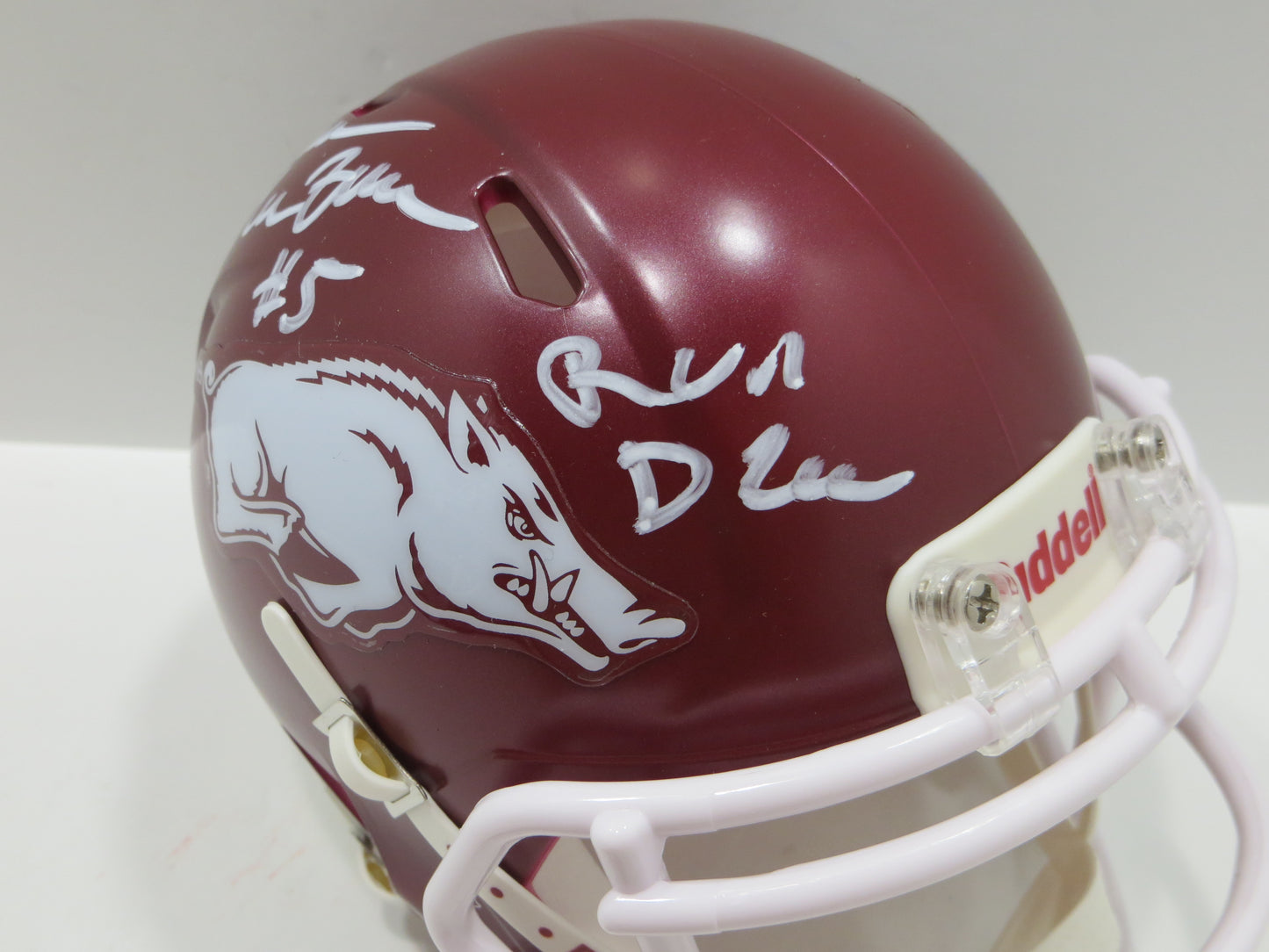 DARREN McFADDEN SIGNED ARKANSAS RAZORBACKS Riddell MINI HELMET wRunDMC BAS