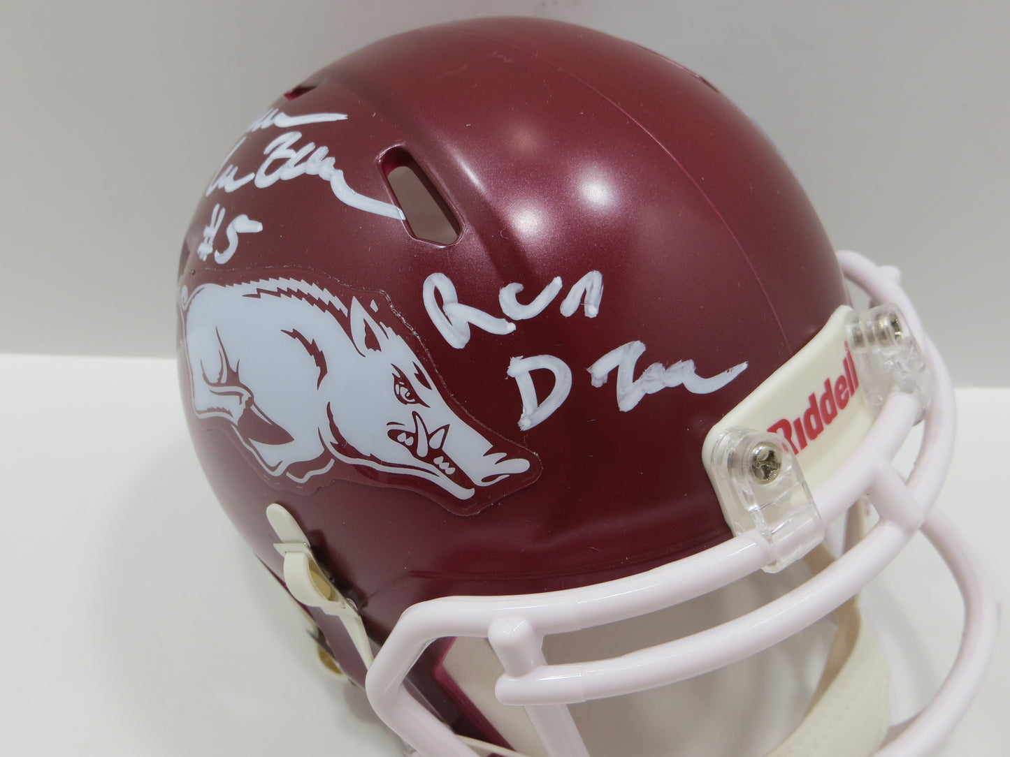 DARREN McFADDEN SIGNED ARKANSAS RAZORBACKS Riddell MINI HELMET wRunDMC BAS