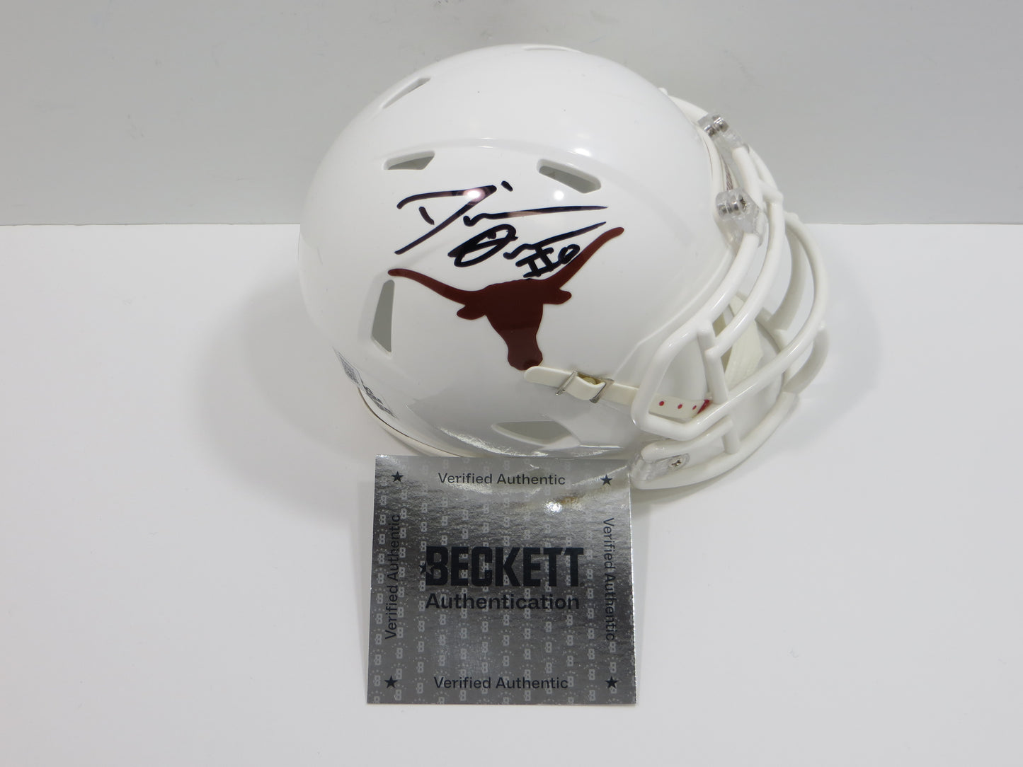 DeMARVION OVERSHOWN SIGNED TEXAS UT LONGHORNS MINI HELMET Cowboys BAS