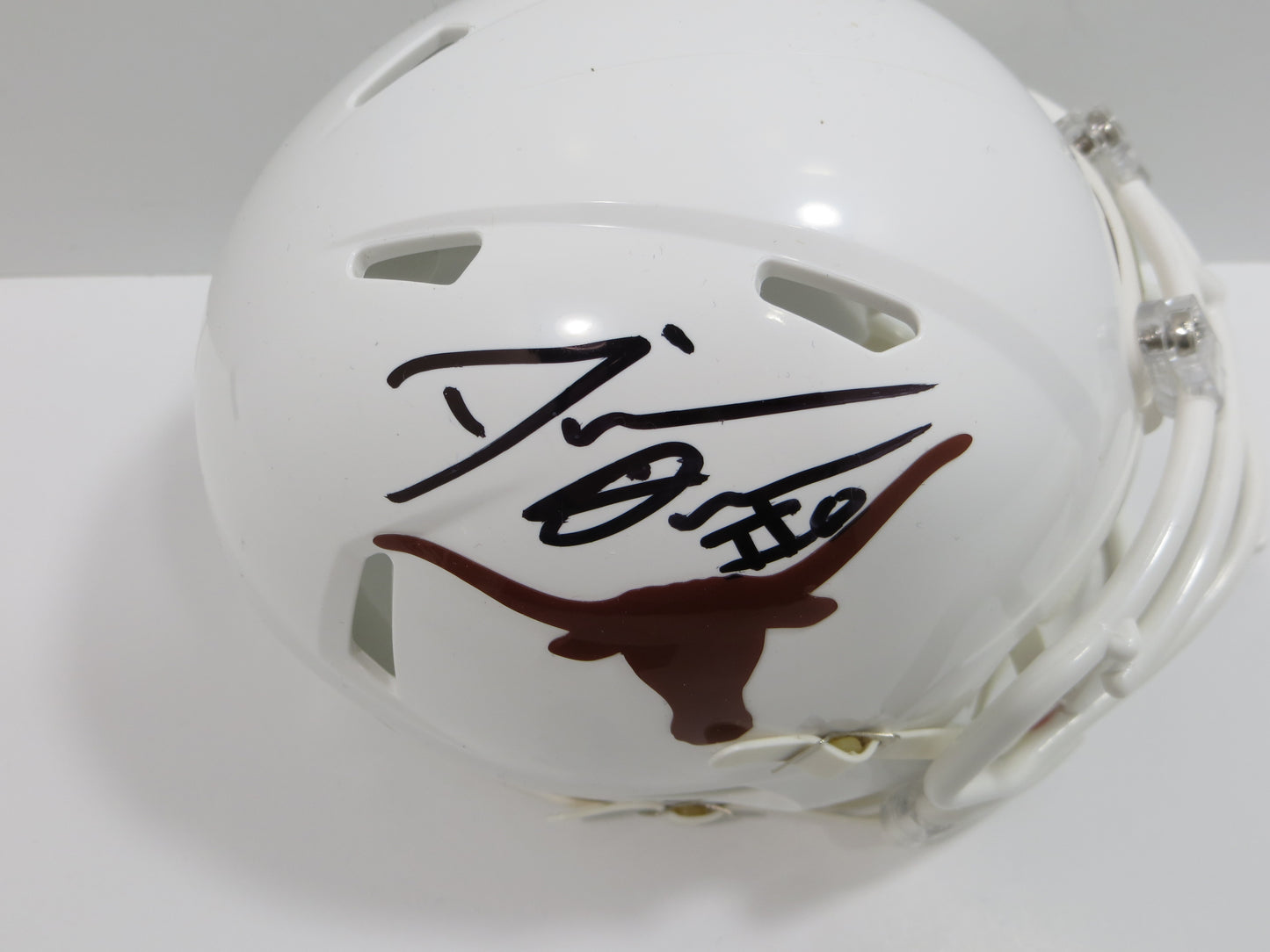 DeMARVION OVERSHOWN SIGNED TEXAS UT LONGHORNS MINI HELMET Cowboys BAS