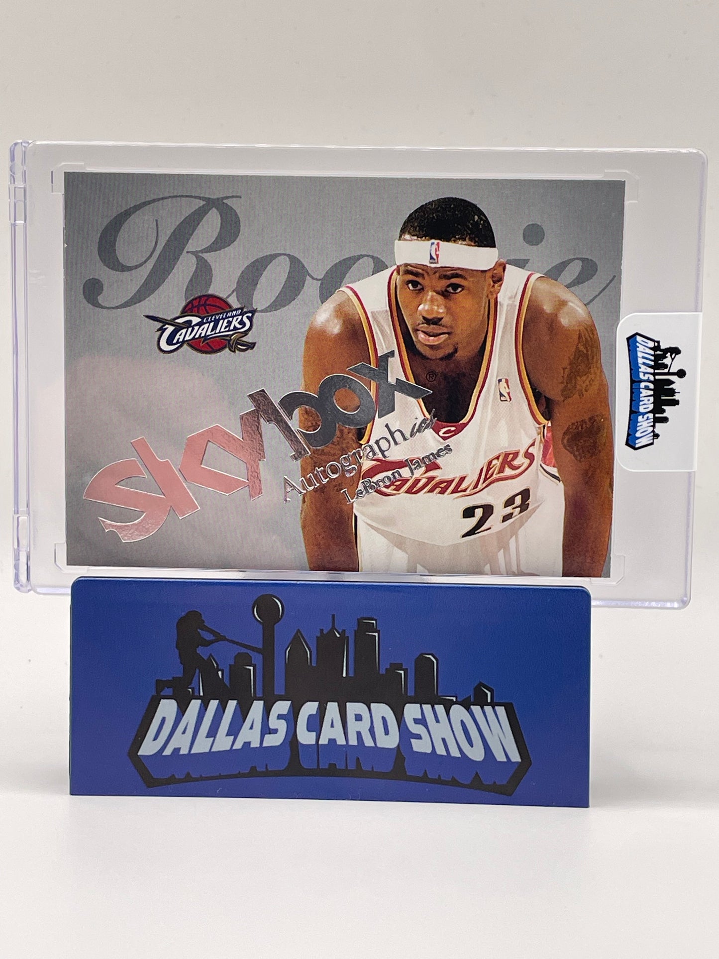 2003-04 Fleer Skybox #77 Lebron James Autographics Rookie RC /150