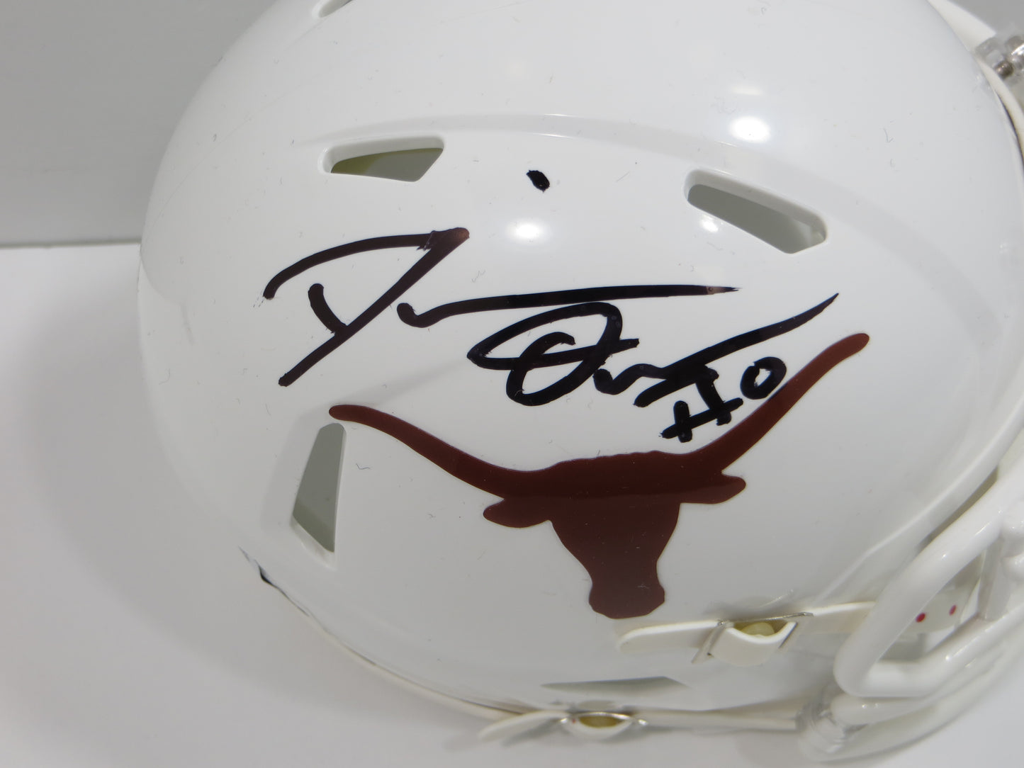 DeMARVION OVERSHOWN SIGNED TEXAS UT LONGHORNS MINI HELMET Cowboys BAS