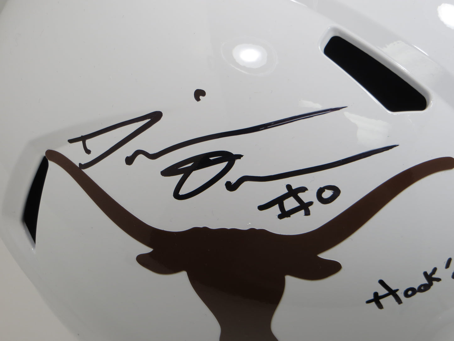 DeMARVION OVERSHOWN SIGNED TEXAS UT LONGHORNS FULLSIZE HELMET w/Hook BAS
