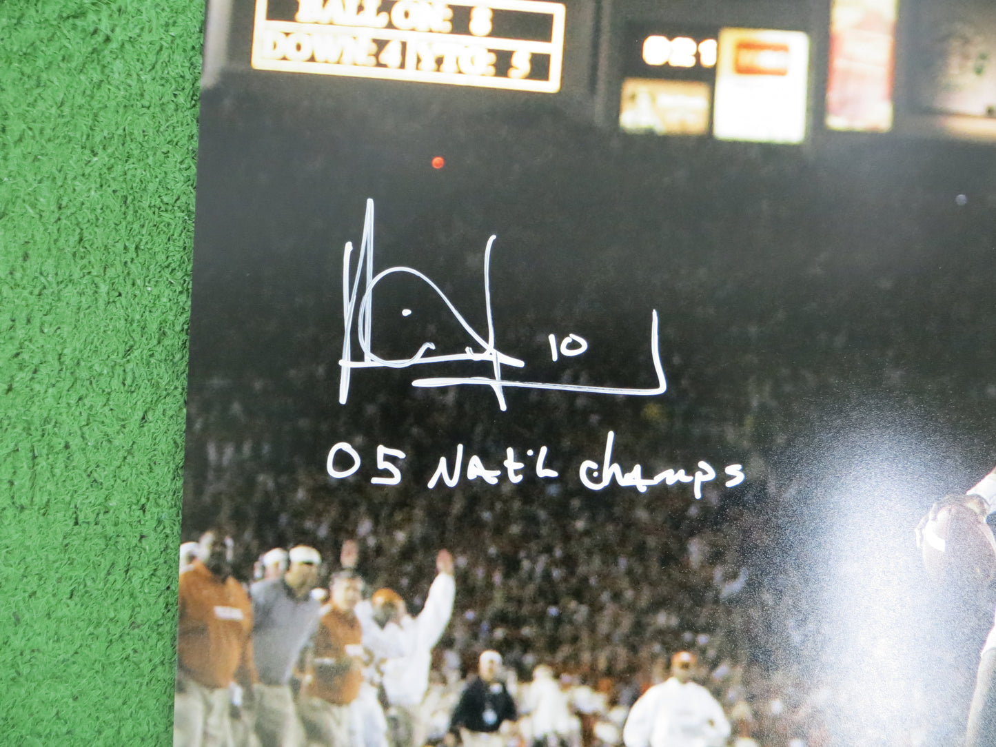 VINCE YOUNG TEXAS LONGHORNS SIGNED 16x20 PHOTO w/INSC JSA COA
