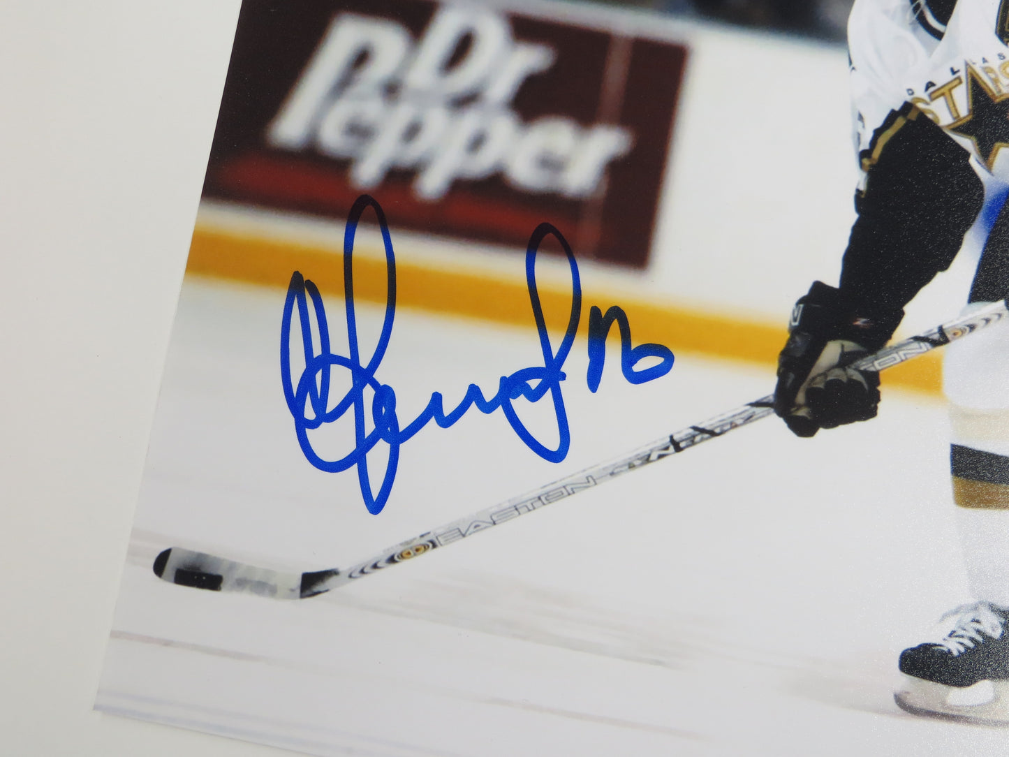 SERGEI ZUBOV DALLAS STARS SIGNED 8x10 Assist PHOTO Soviet Union RUSSIA BAS