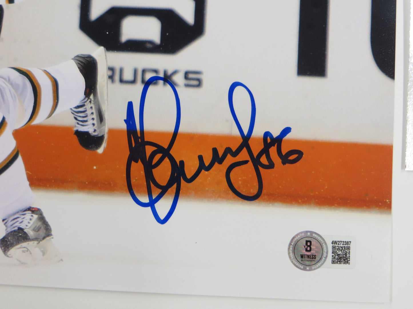 SERGEI ZUBOV DALLAS STARS SIGNED 8x10 Slap Shot PHOTO Soviet Union RUSSIA BAS