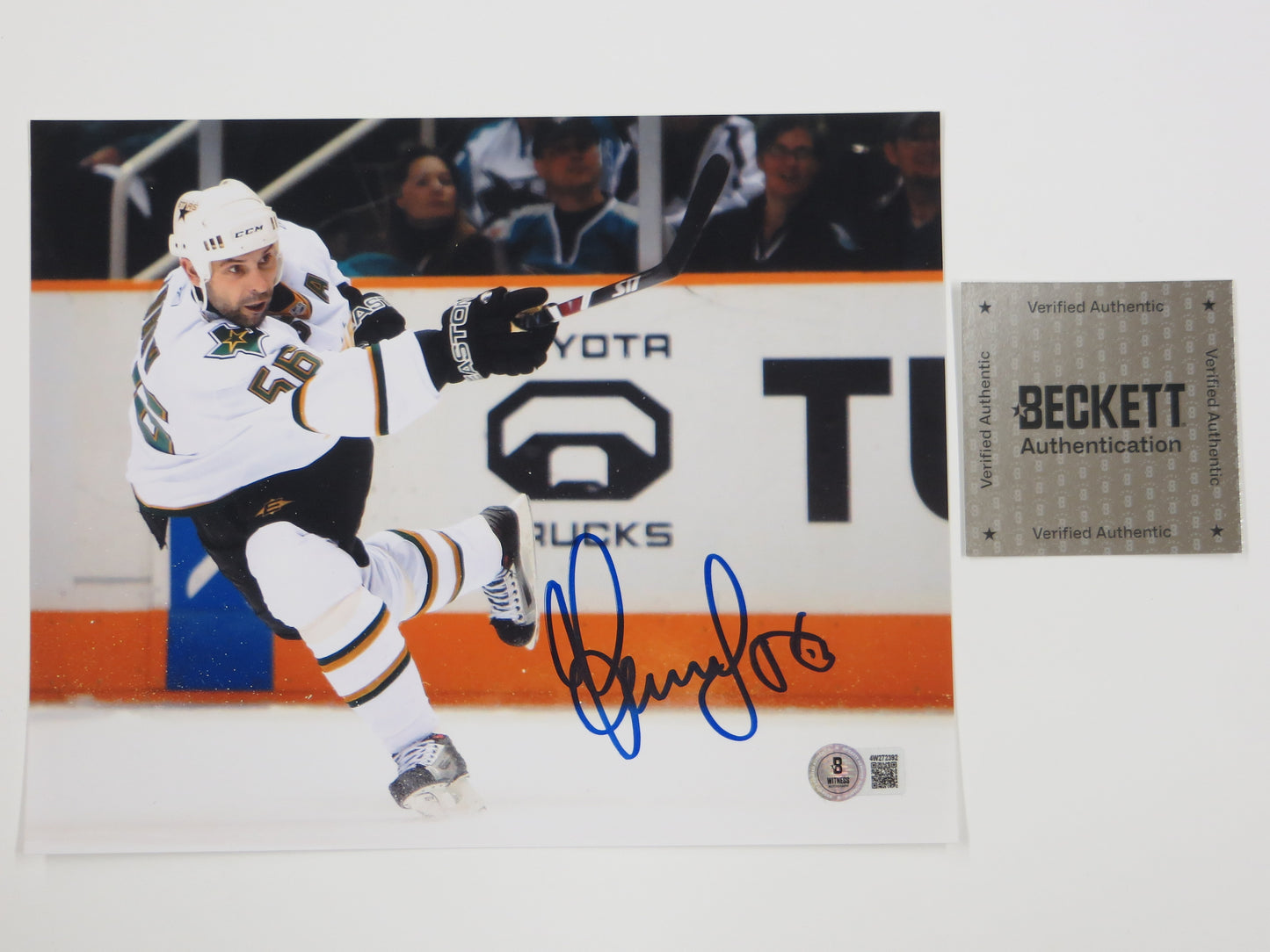 SERGEI ZUBOV DALLAS STARS SIGNED 8x10 Slap Shot PHOTO Soviet Union RUSSIA BAS