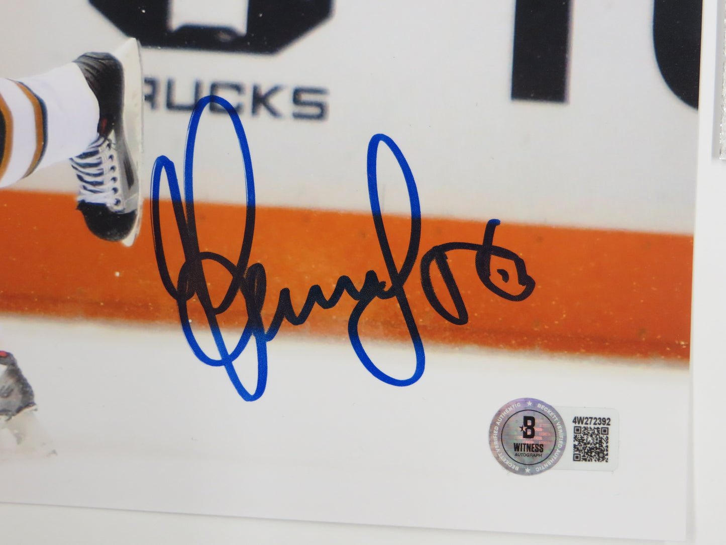 SERGEI ZUBOV DALLAS STARS SIGNED 8x10 Slap Shot PHOTO Soviet Union RUSSIA BAS
