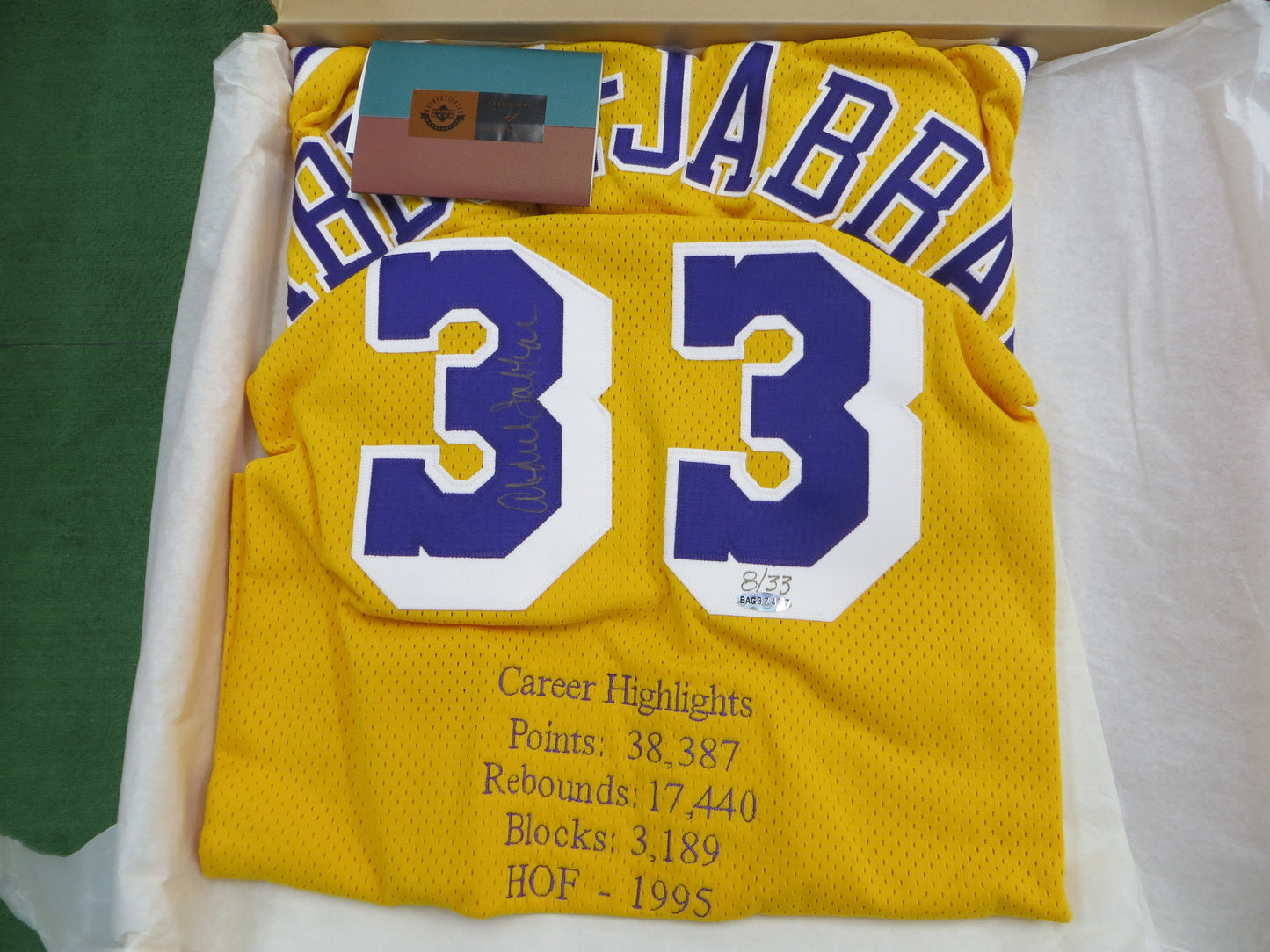KAREEM ABDUL JABBAR SIGNED Los Angeles Lakers AUTHENTIC STAT JERSEY 8/33 UDA