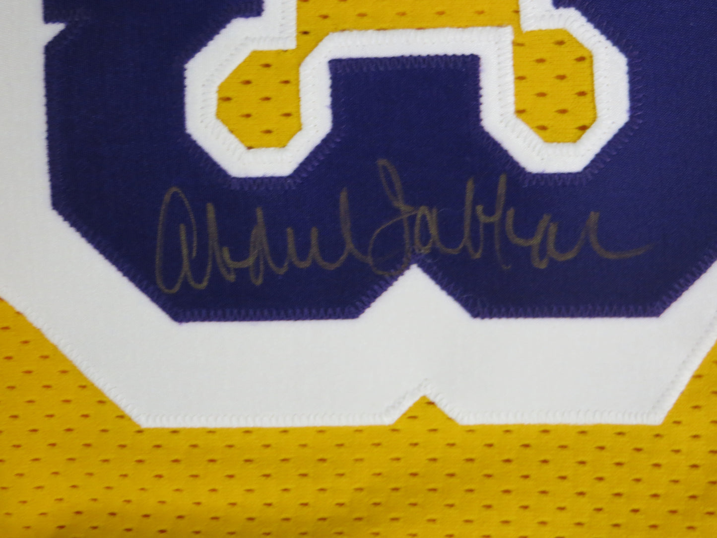 KAREEM ABDUL JABBAR SIGNED Los Angeles Lakers AUTHENTIC STAT JERSEY 8/33 UDA